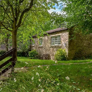 https://the-old-potting-shed-richmond-north-yorkshire.yorkshirehotels.net